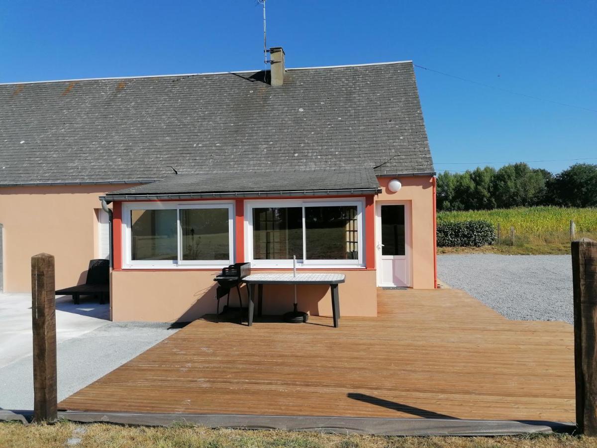 Gite De La Courtoisie Gavray-sur-Sienne Екстер'єр фото